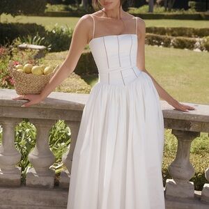 House of CB - BNWT- YSABELLA
White Cotton Maxi Sundress